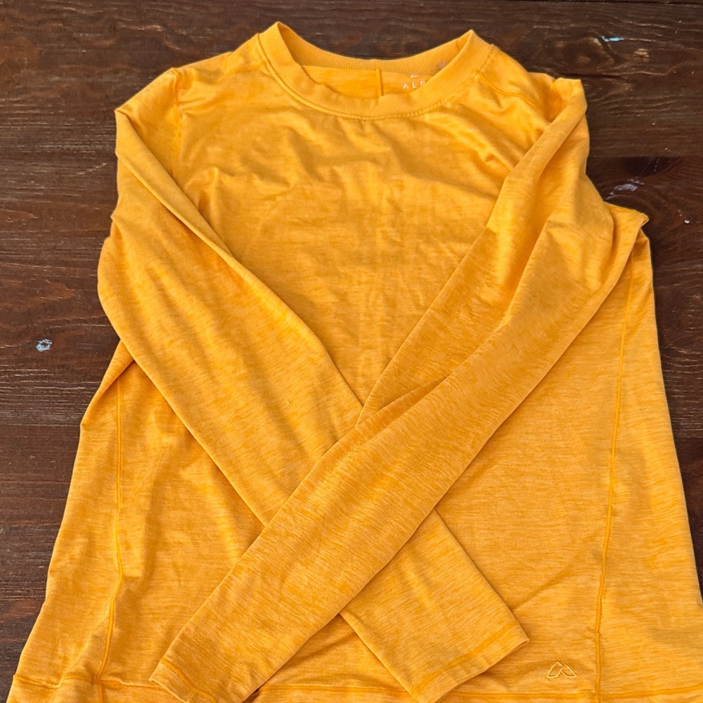 Alpine Design Mustard Yellow Crewneck Long Sleeve Top